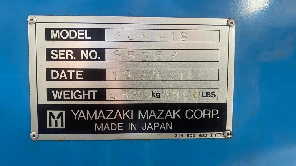 Gebruikt Mazak AJV-18 I Verticale Bewerking Centrum