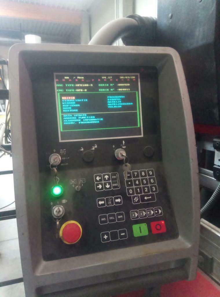 Gebruikt AMADA PROMECAM HFE 100-3