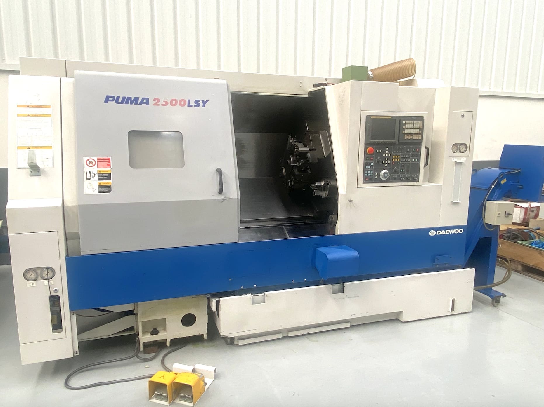 Gebruikt Daewoo Puma 2500 LSY - CNC Draaibank - 2002