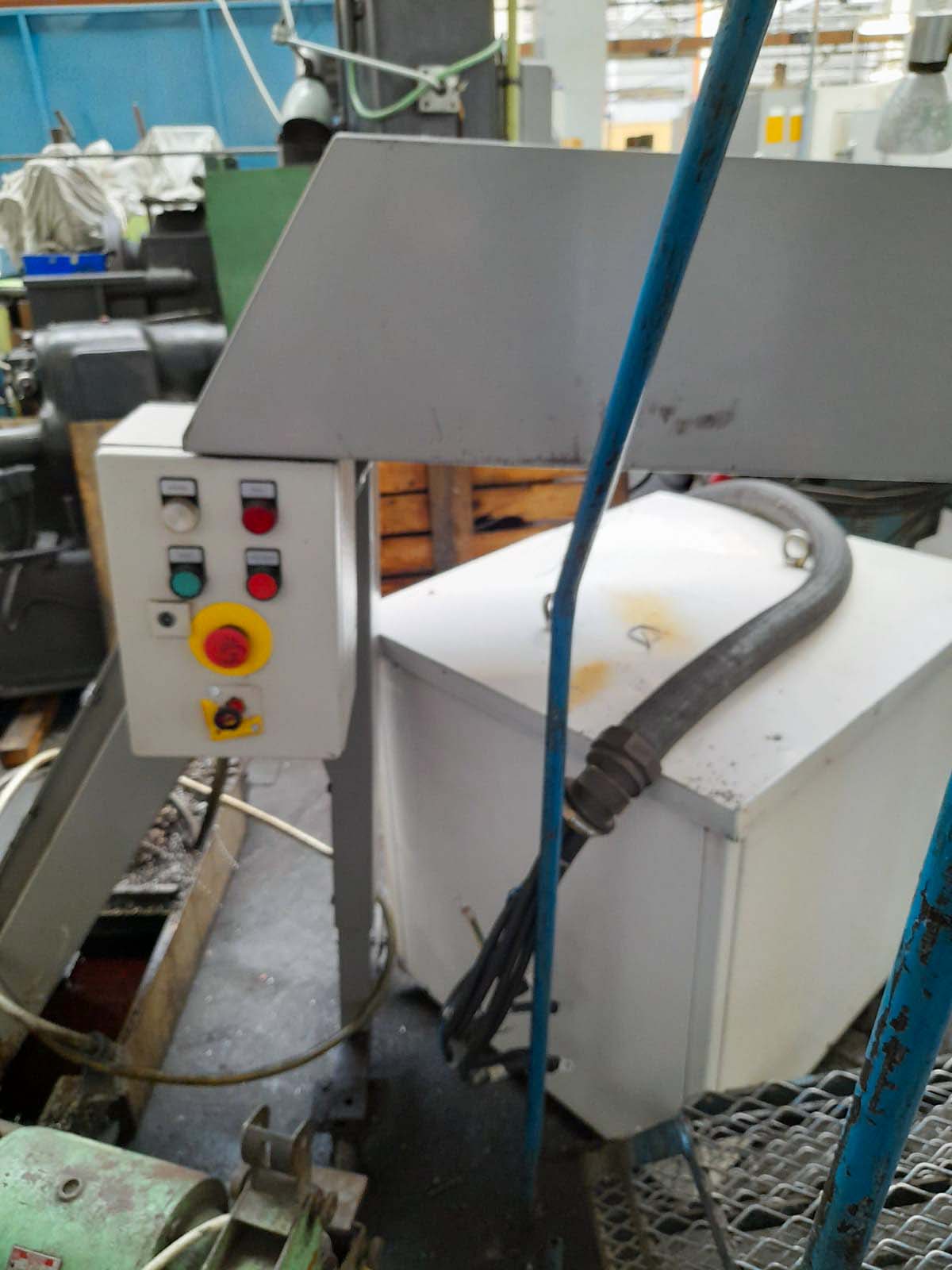 Used Okuma LB15 II-M - CNC Lathe - 1996