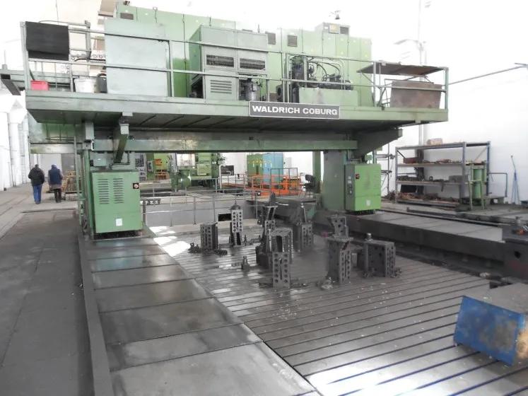 Usado Máquina de Fresado Portal CNC Waldrich Coburg 17-10 GMF 450 I