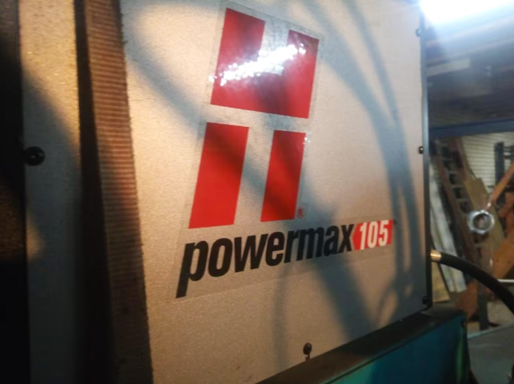 Usado Sato Satronik C 2500 - Corte por Plasma - 2000