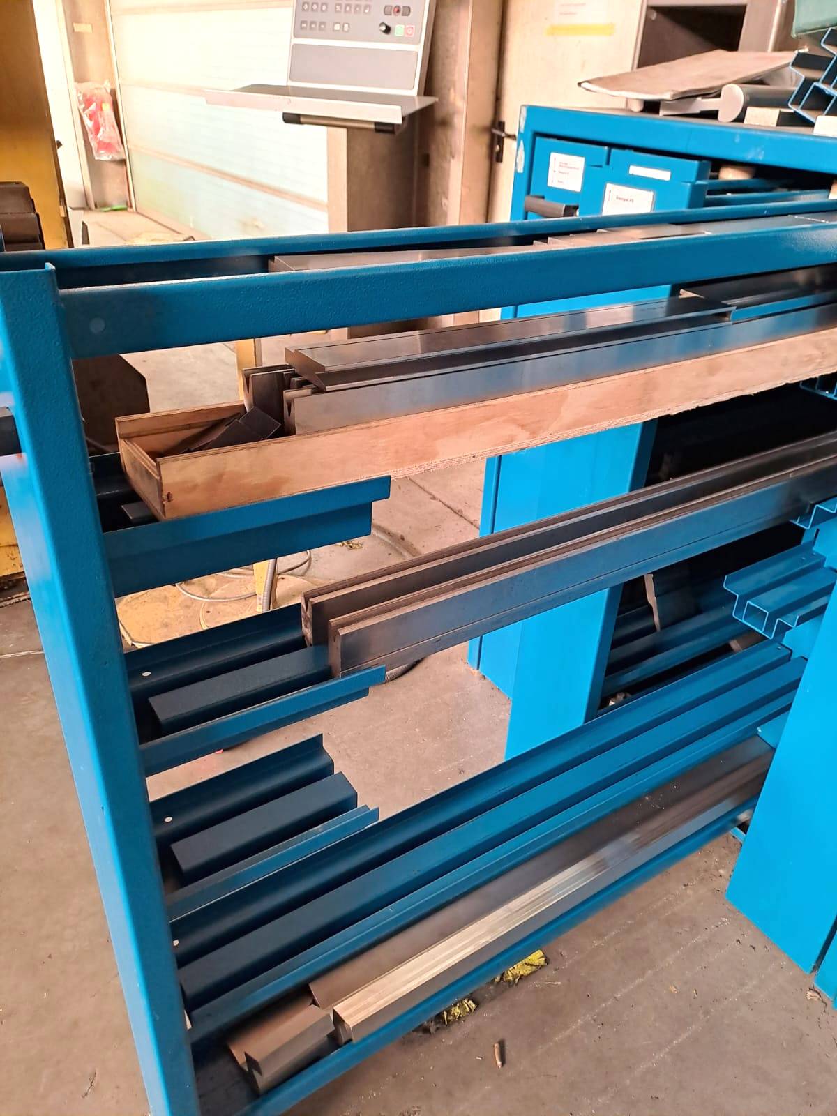 Gebruikt Beyeler RT 225x4100 I Persmachine