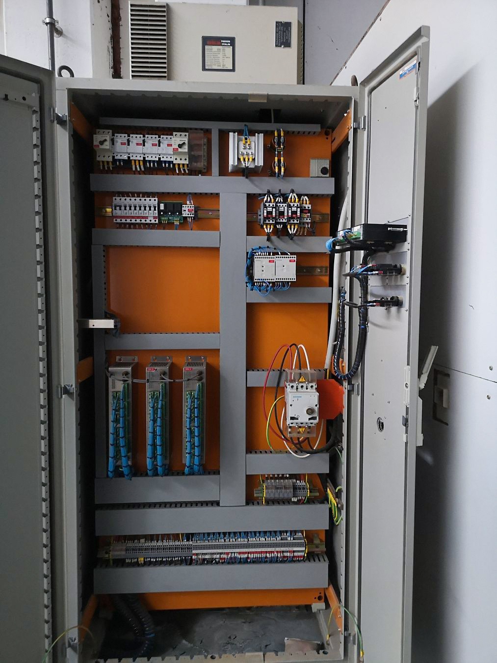 Used CMS NC PF 111 - CNC Machining Center - 1995