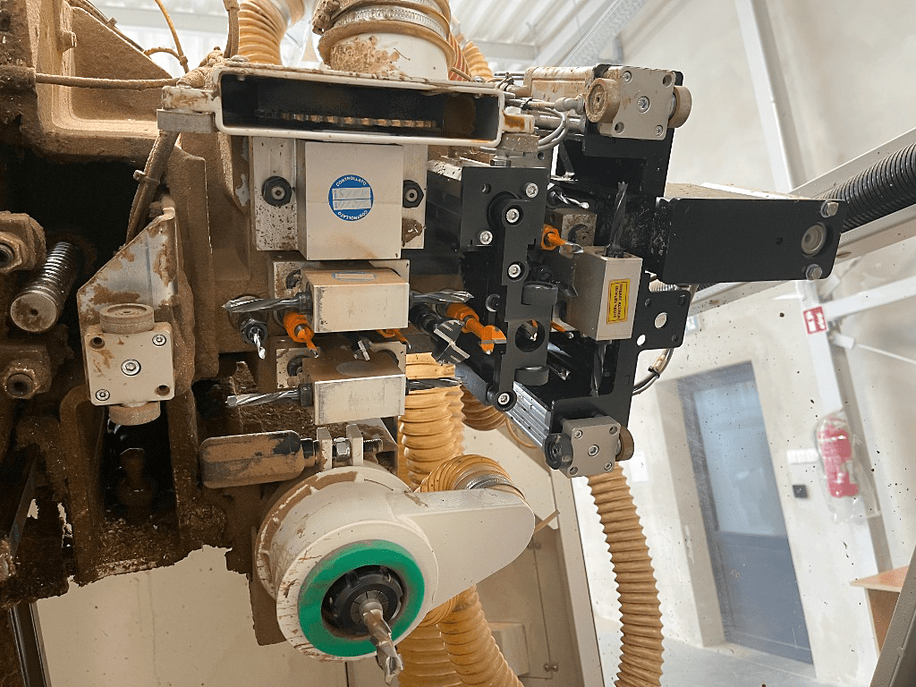 Usado SCM Cyflex F900 - Centro de Perforación CNC - 2016