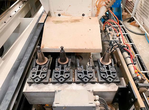 Usado Masterwood Winner 2.4k - Centro de Mecanizado CNC - 2003