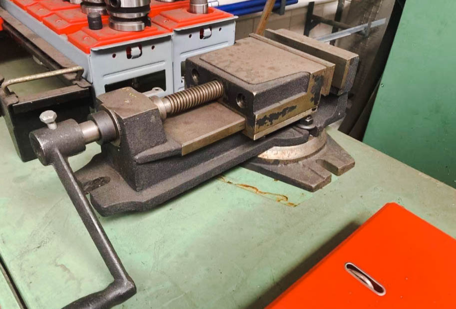 Used Metba MB 45 D I CNC Milling