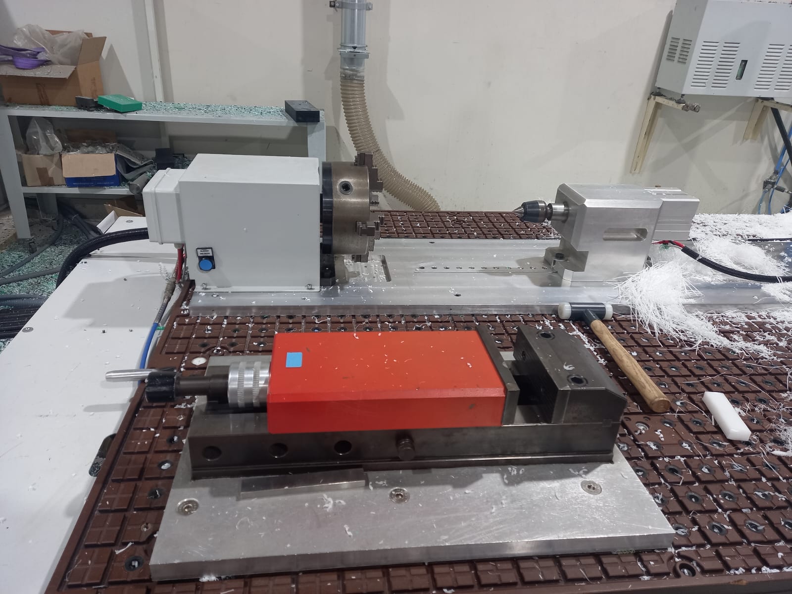 Used Cosmec Conquest 255 5A I CNC Machining Center