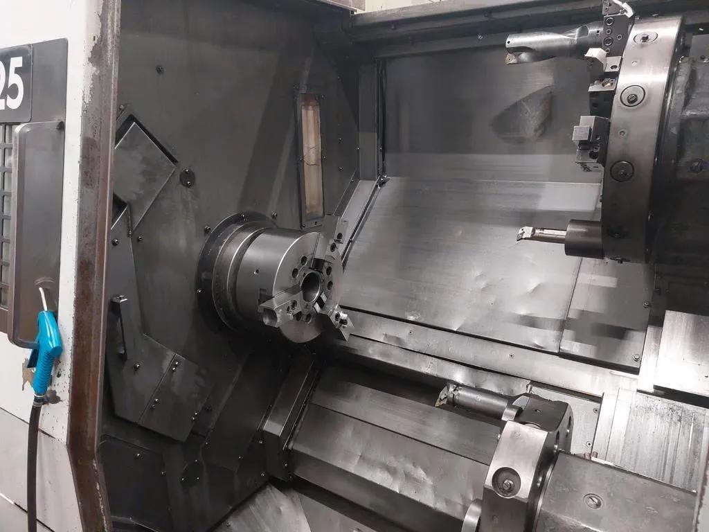 Gebruikt Okuma LR 25 I CNC Draaibank
