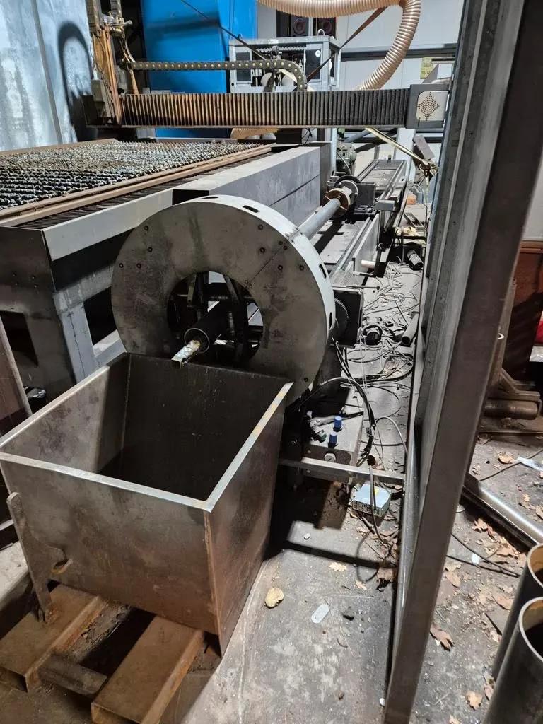 Gebruikt RJ Fiber Laser 3015A I Laser Cutting