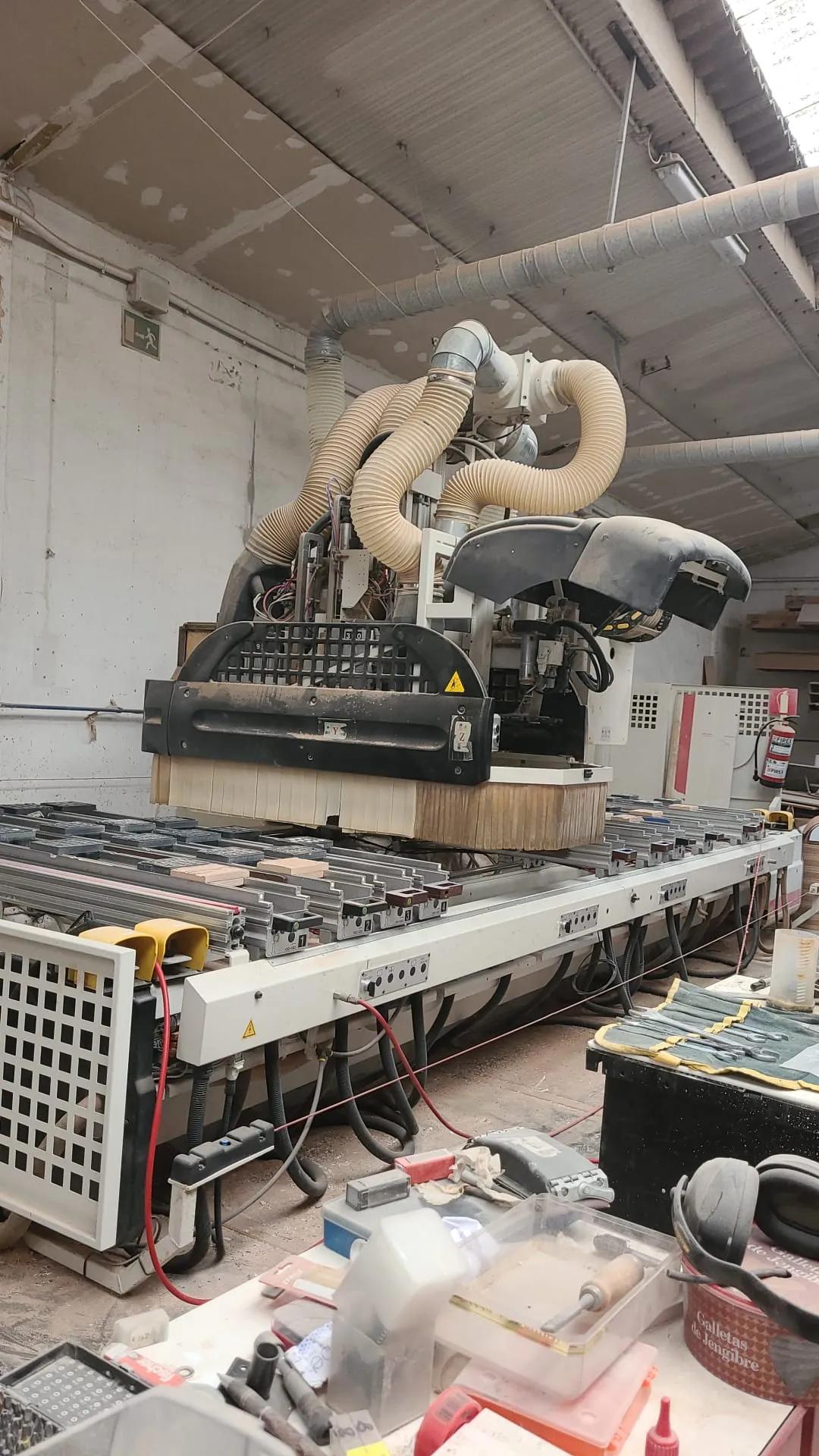 Usado Centro de mecanizado CNC Morbidelli A 600 I 1999