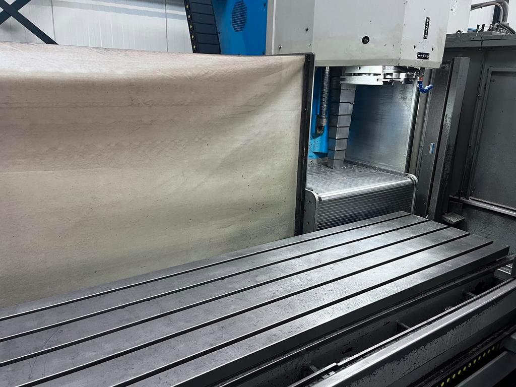 Used Ibarmia ZVL-2000 I Vertical Machining Center I 1994