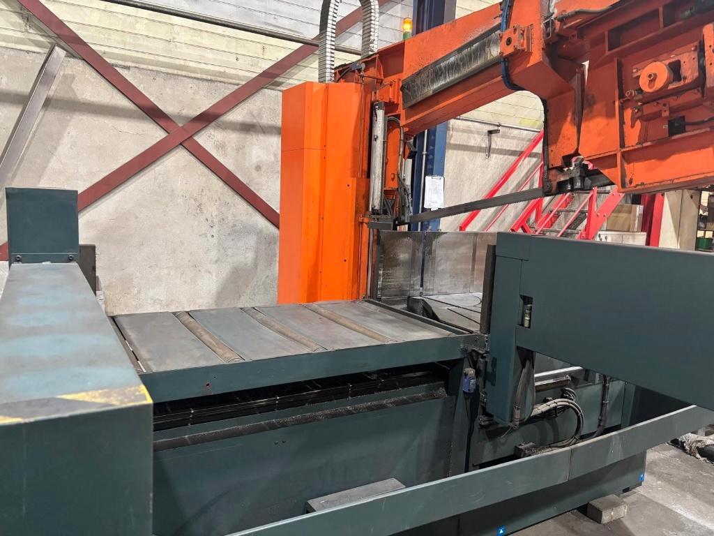 Used Cosen CNC-800DMM I Band Saw