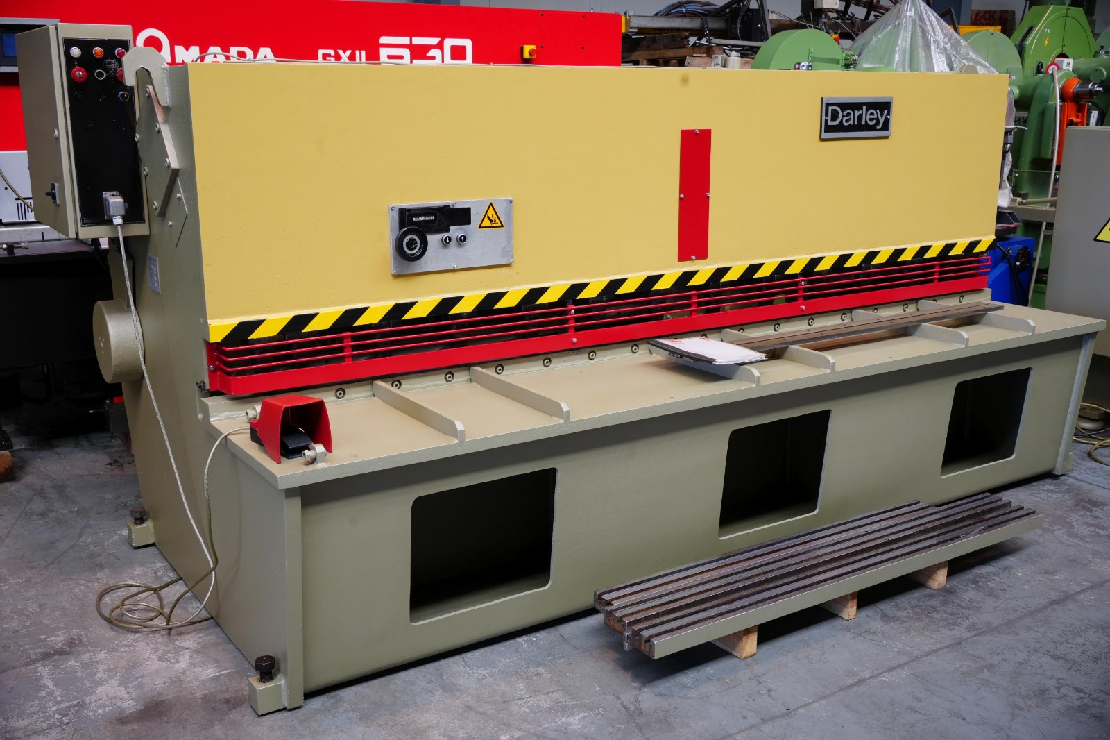 Used Darley GS 3006 I Hydraulic Shear I 1976