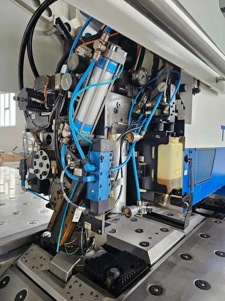 Usado Punzonadora Trumpf Trumatic 500 R I, año 2003