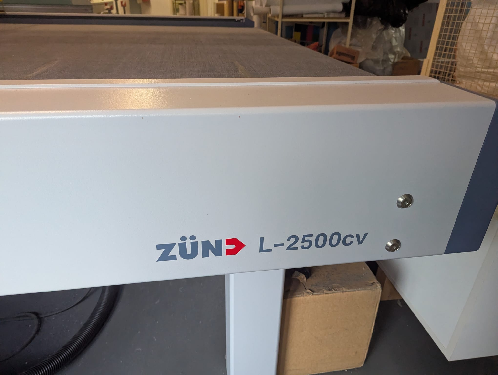 Used Zünd L 2500 CV I Flatbed Cutting I 2006