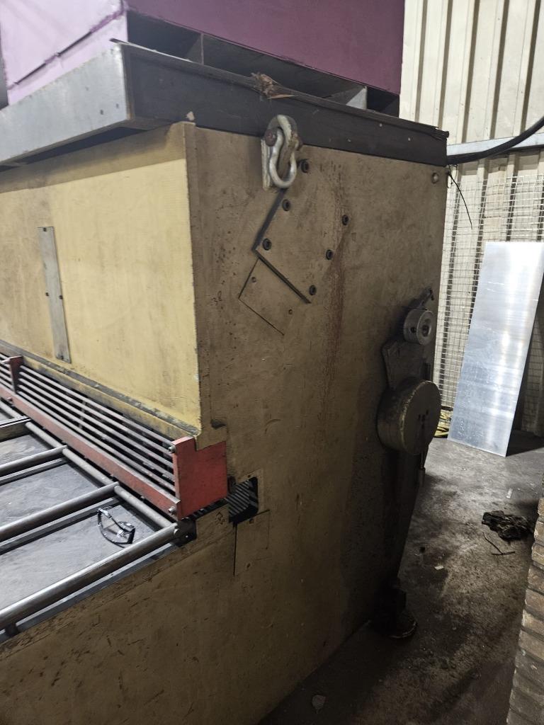 Used Darley GS 3106 I Hydraulic Shear