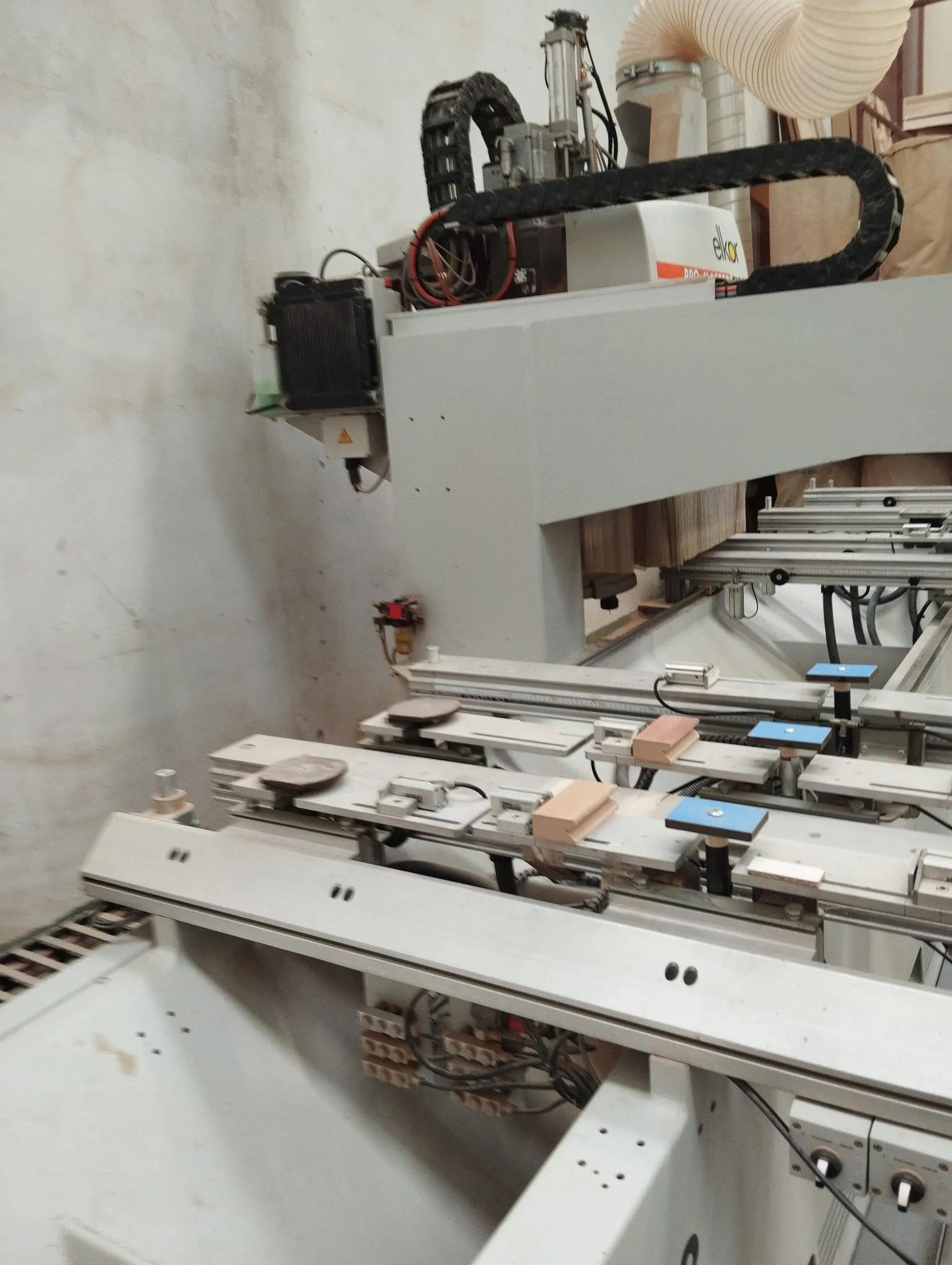 Usado Centro de mecanizado CNC Holzher Pro-Master 7123 I