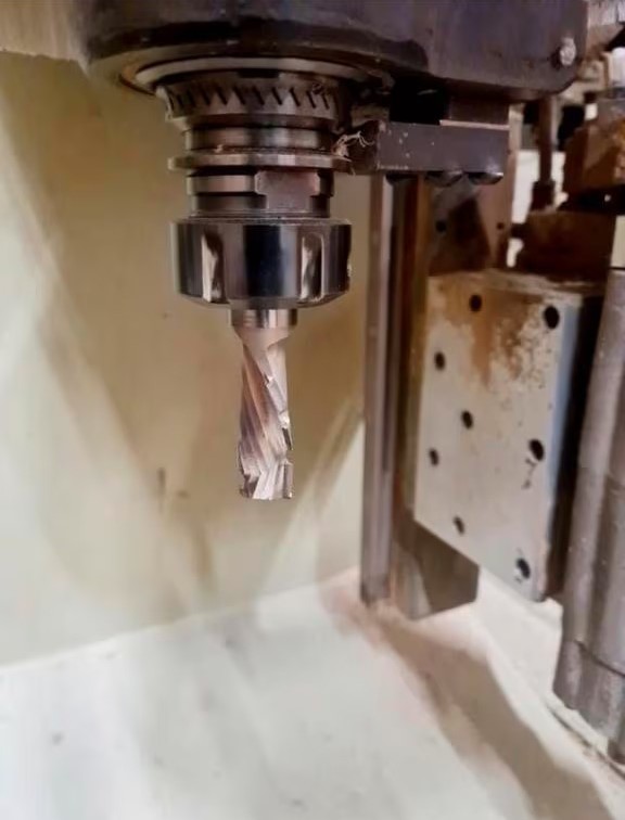 Used SCM Record 2 I CNC Machining Center