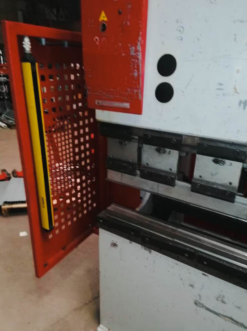 Used Baykal APH 1250x35 I Press Brake I 2005