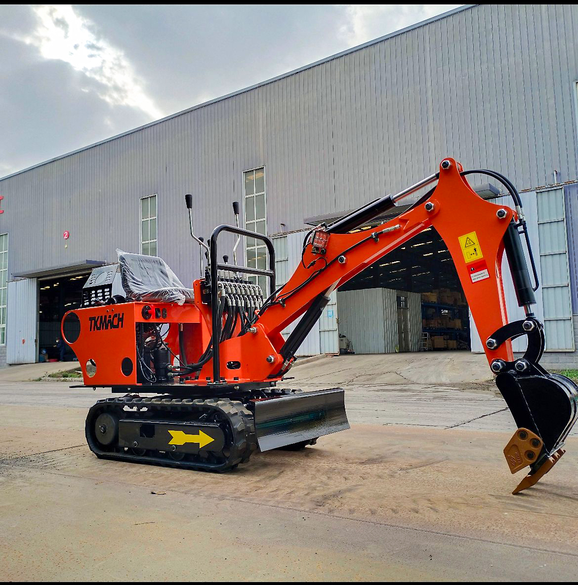 TKMach TK08 - Mini Excavator - 2023