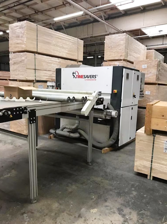 Gebruikt Timesavers 33 Serie 150 WW I Wide Belt Sander I 2004