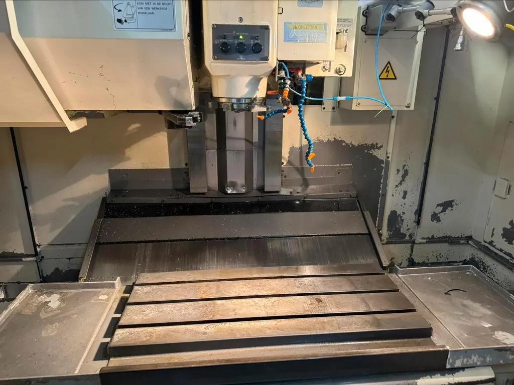 Gebruikt Okuma MC-40VA-HS I Verticale Bewerking Centrum