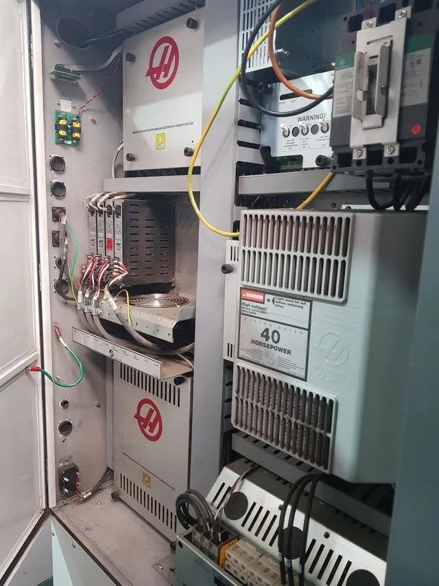 Usado Centro de mecanizado vertical Haas VF3 I 2015