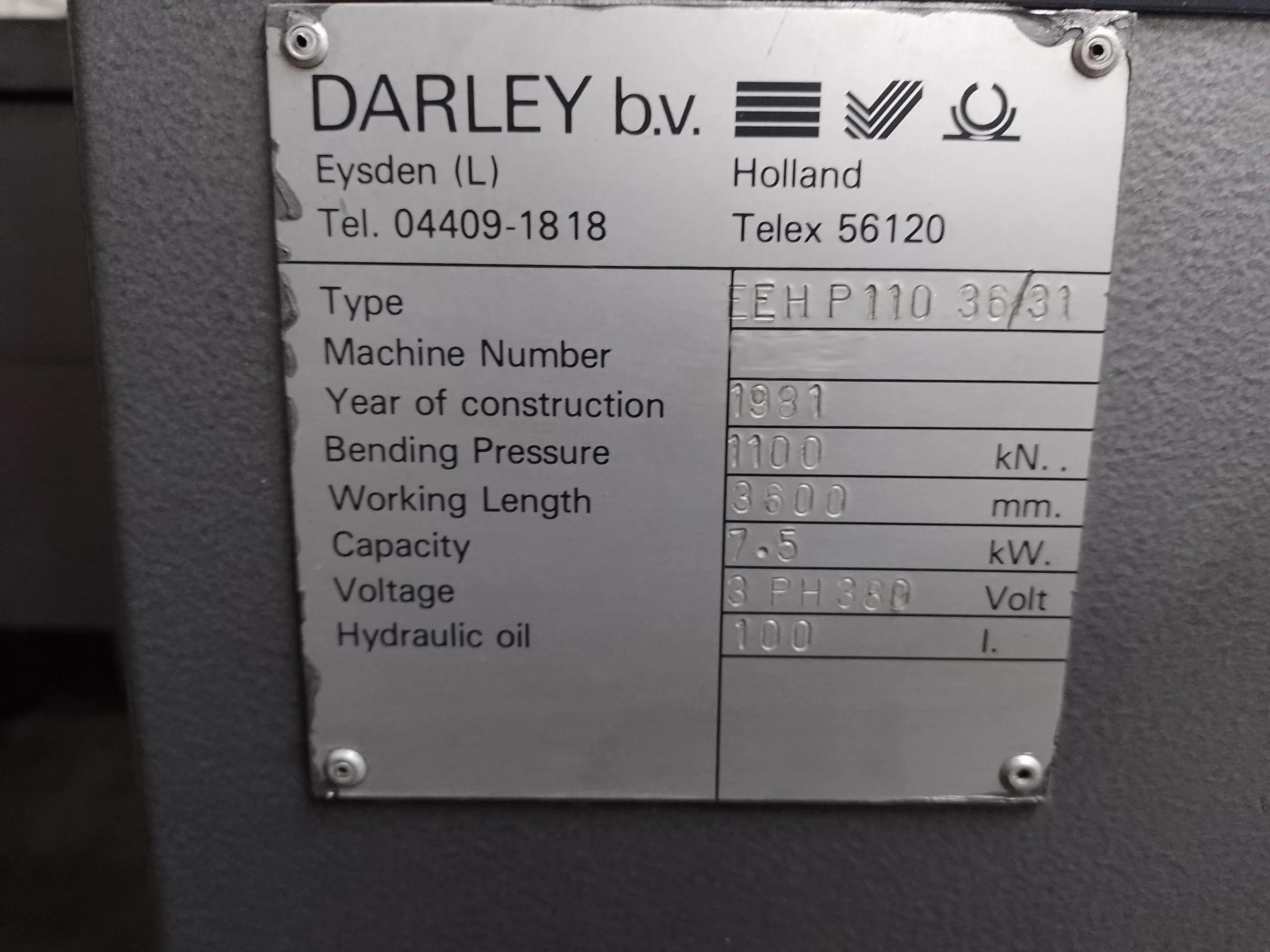 Usado Prensa plegadora Darley EEHP 110 36/31 I 1991