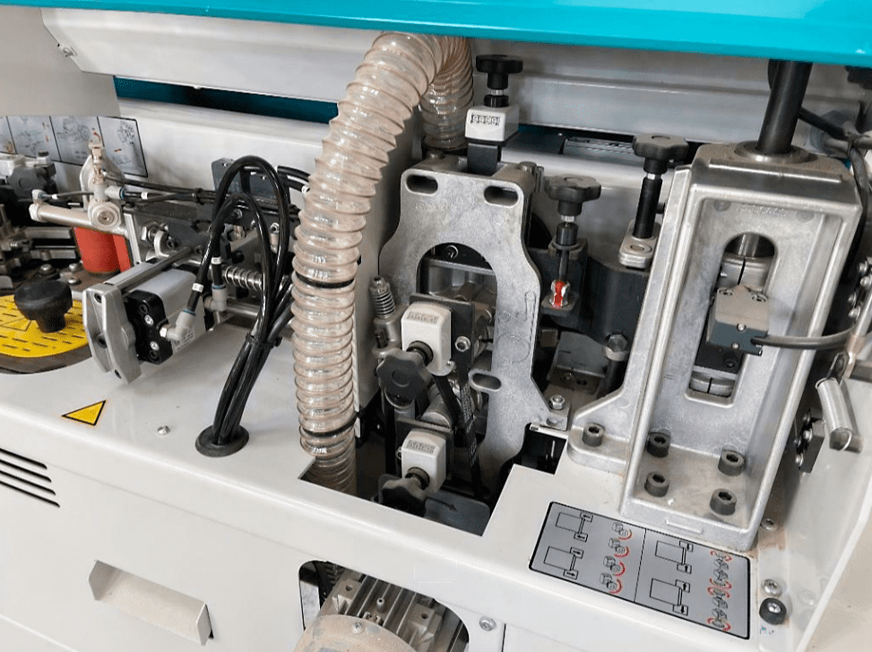 Gebruikt Virutex EB140 - Kantenaanlijmmachine