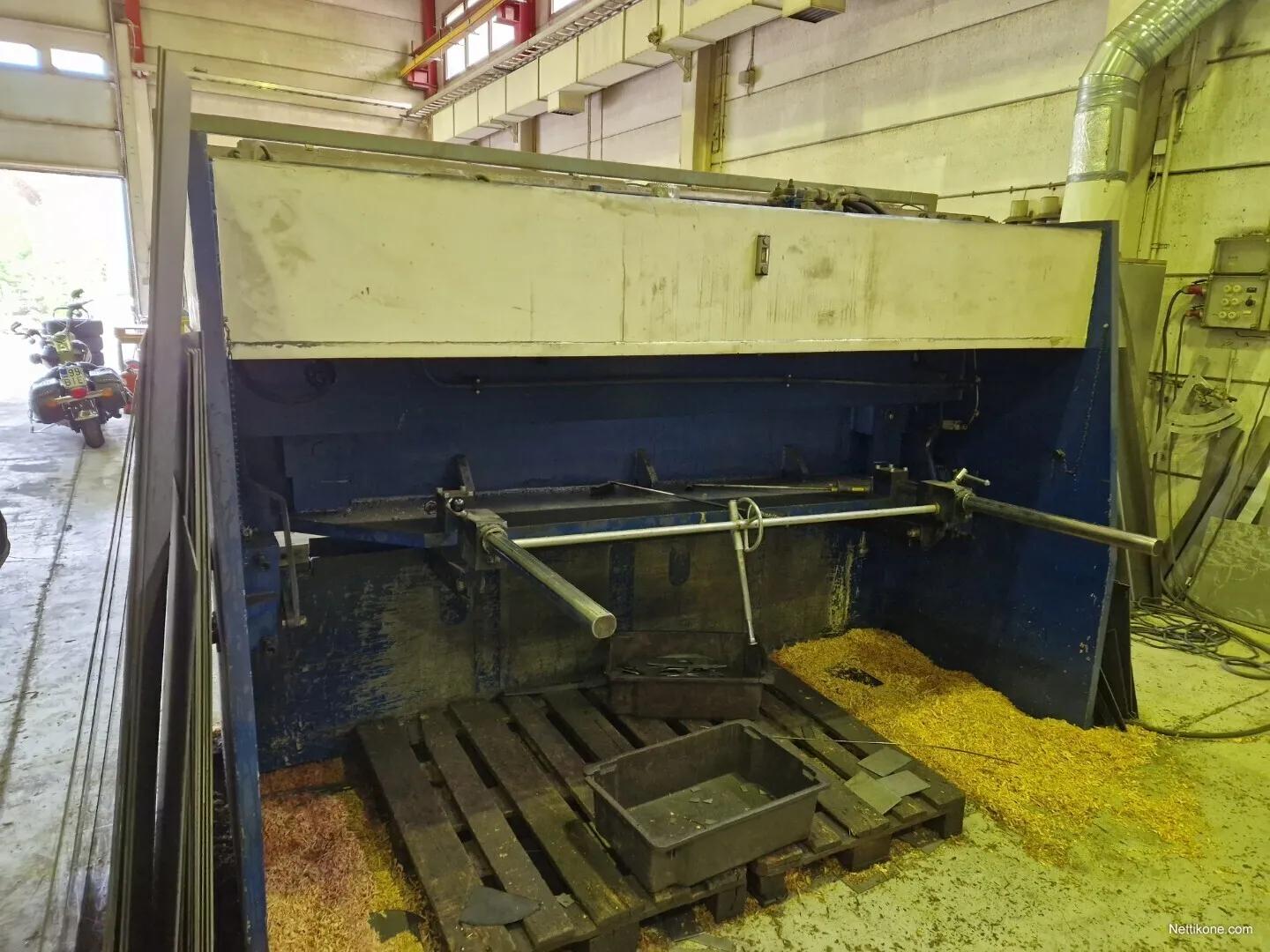 Gebruikt Tesera 2500 x 8 mm I Guillotine Shear