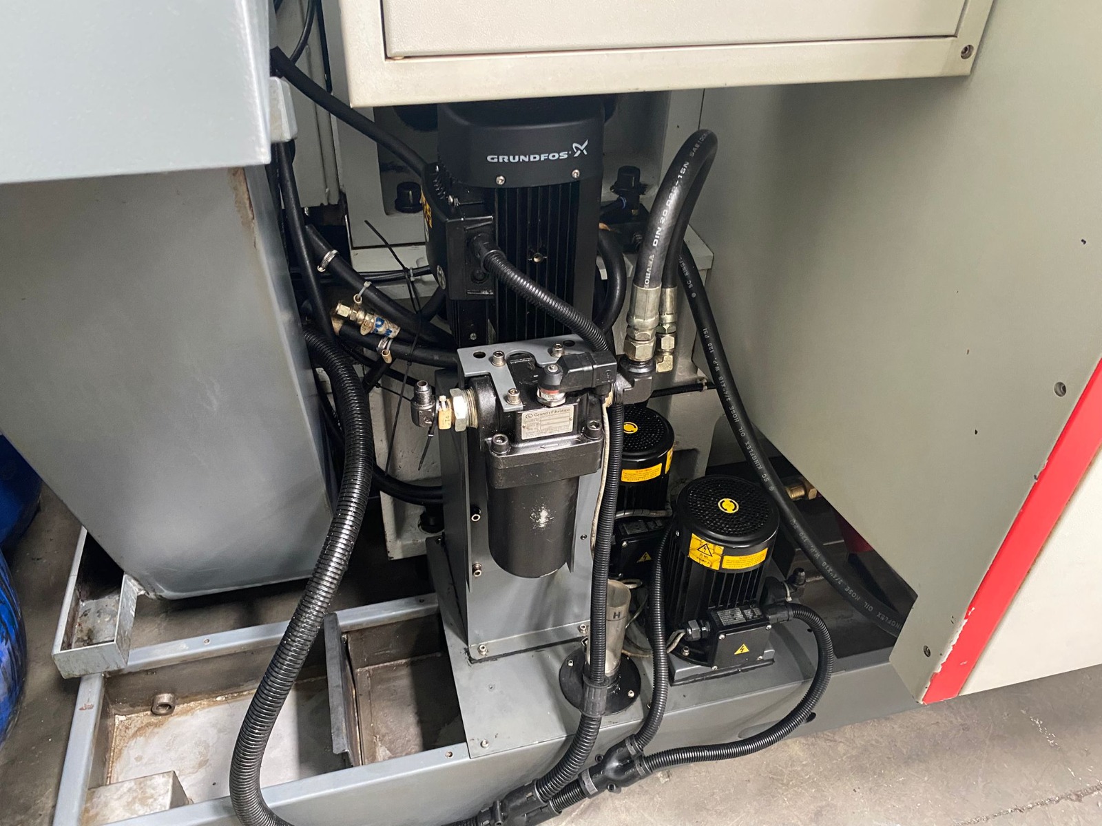 Used Quaser MV154 PL/12 I Vertical Machining Center I 2007