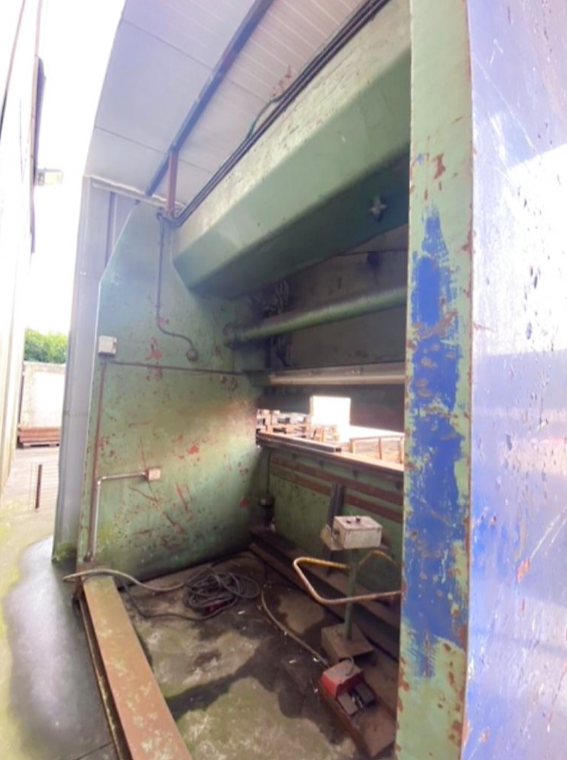 Gebruikt LVD 3500 x 150 T - Persmachine - 1984