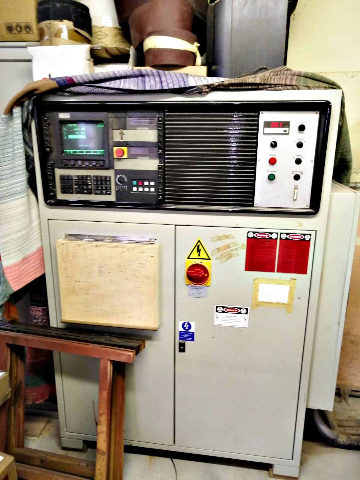 Usado Morbidelli U26 - Centro de mecanizado CNC - 1992