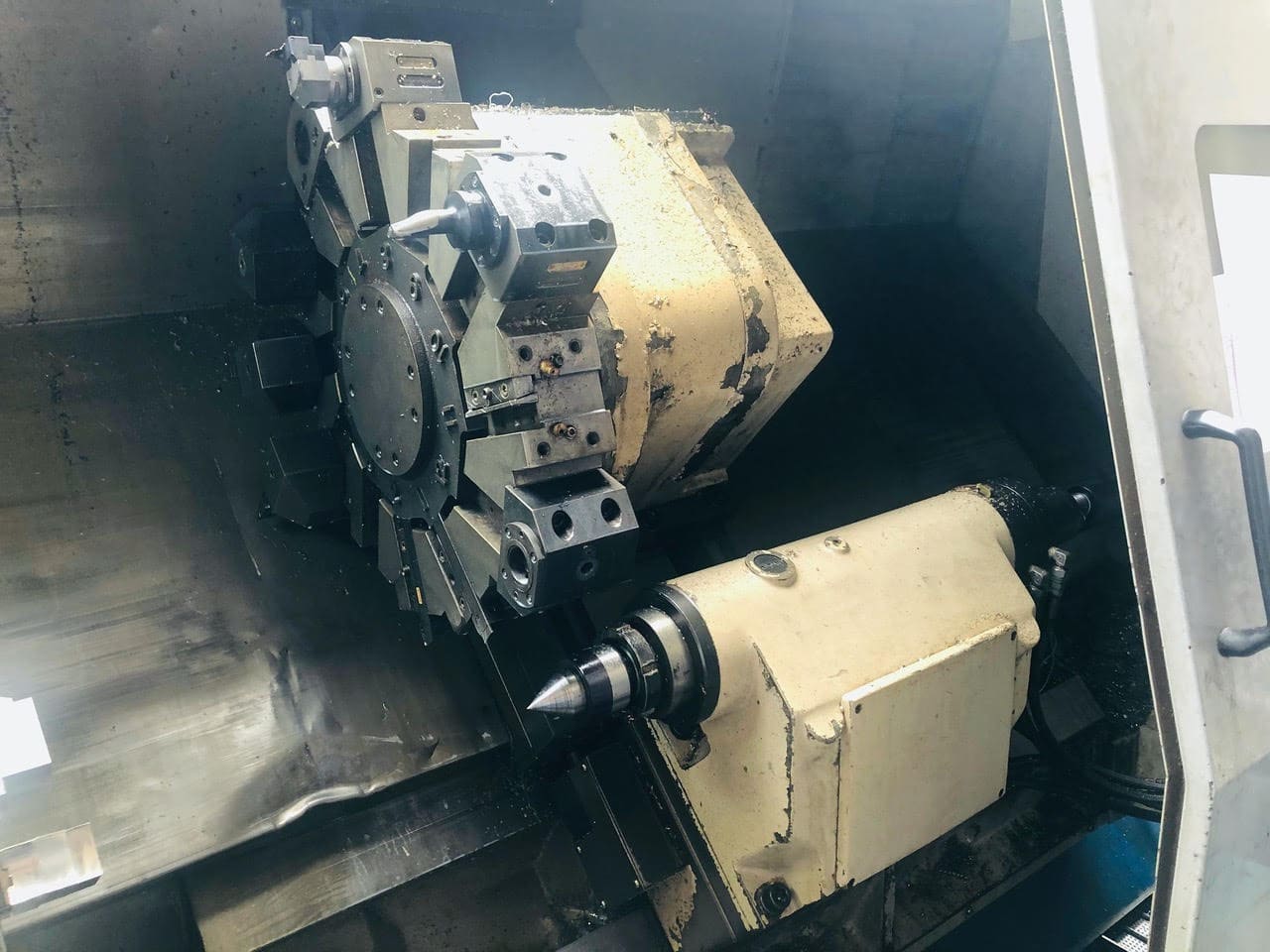 Gebruikt Daewoo PUMA 400A - CNC Draaibank - 2001
