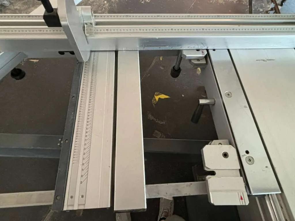 Usado Sierra de mesa deslizante Altendorf WA 80 I