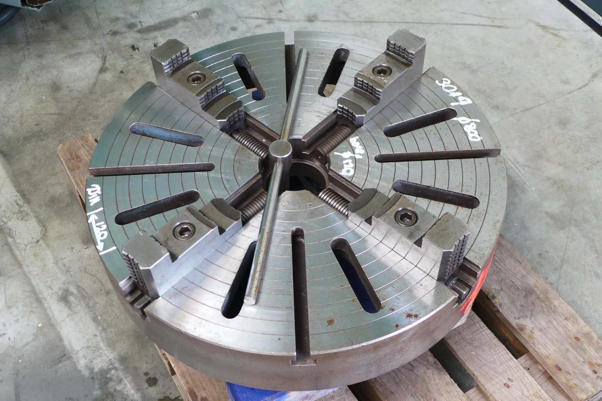 Usado TOS Sua 125 I Torno CNC