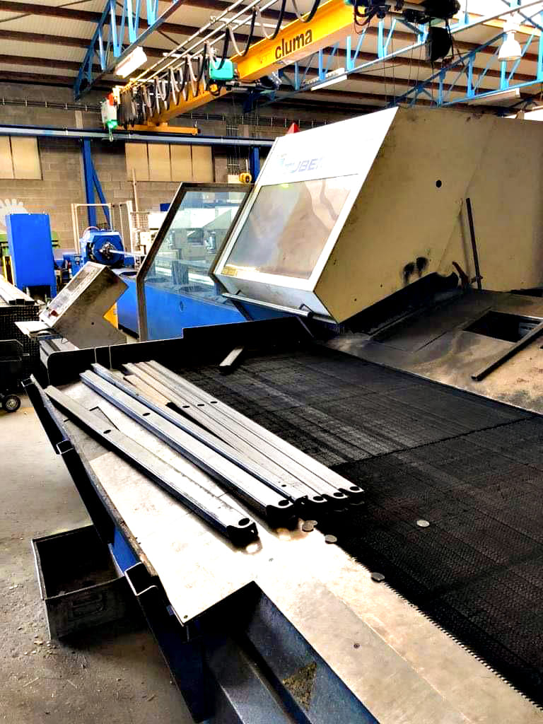 Used Trumpf tubematic - Laser cutting machine - 2005