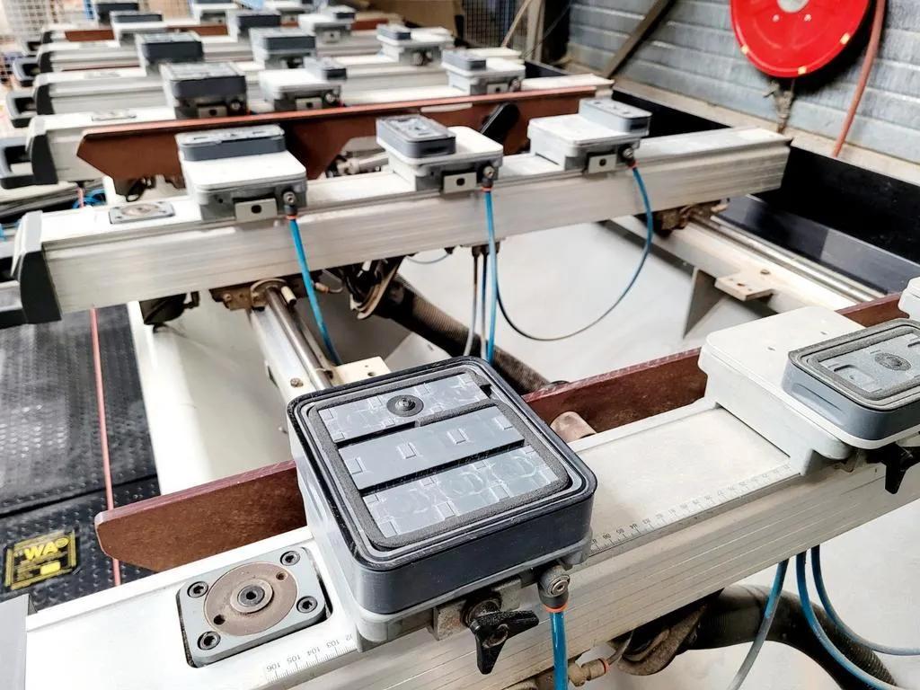 Usado Centro de mecanizado CNC Biesse Rover B 2.30 I