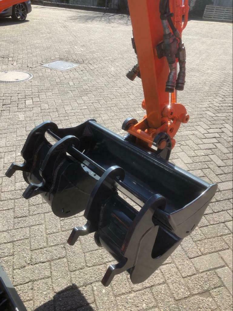 Gebruikt HITACHI AX08-3