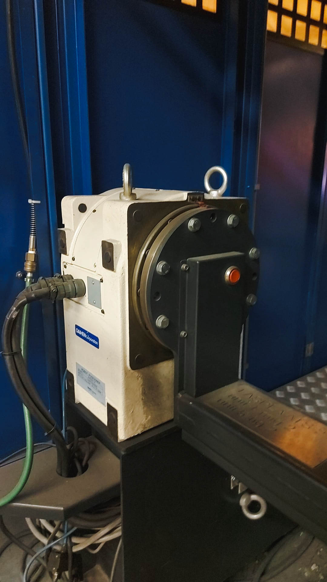 Usado OTC Daihen AXCMN1-C000 - Robot de Soldadura - 2006