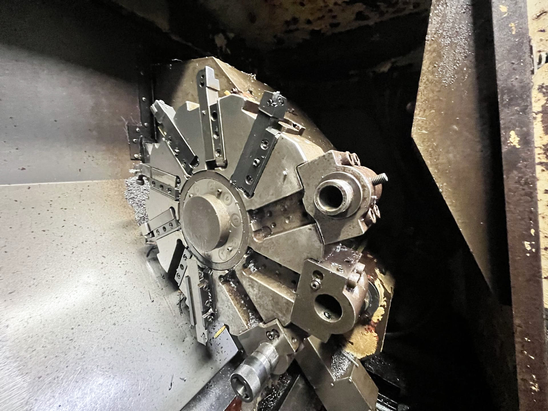 Used Victor Vturn 20 - CNC Lathe