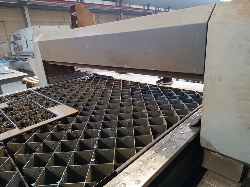 Used LVD Phoenix FL 4020 I Laser Cutting