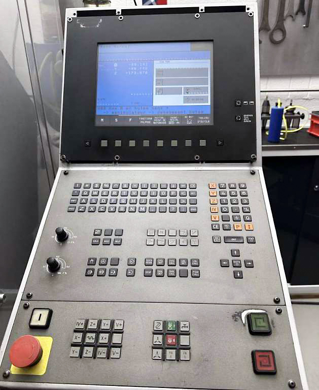 Gebruikt Realmeca RV-2 5A - Verticaal bewerkingscentrum - 2001