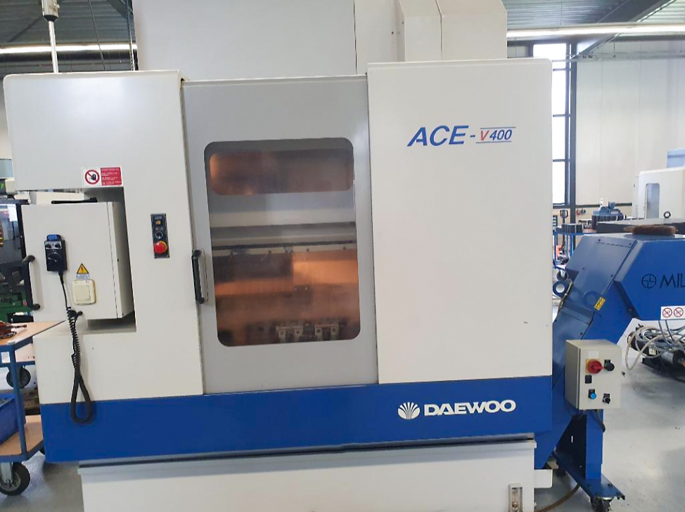Used Daewoo ACE V400 - Vertical Machining Center - 2002