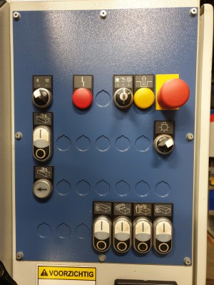 Gebruikt WEINIG UNIMAT 300