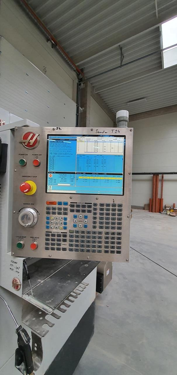 Used Haas VF 6 I Vertical Machining Center I 2013