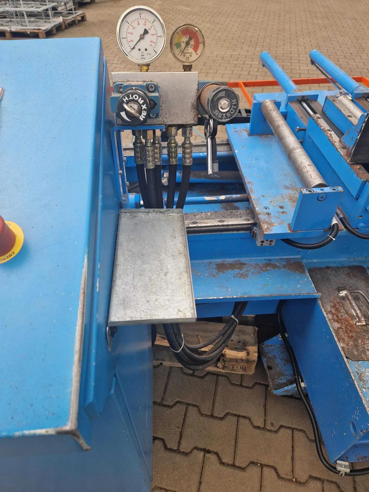 Usado Sierra de cinta MEBA Eco-line 320 DGA I