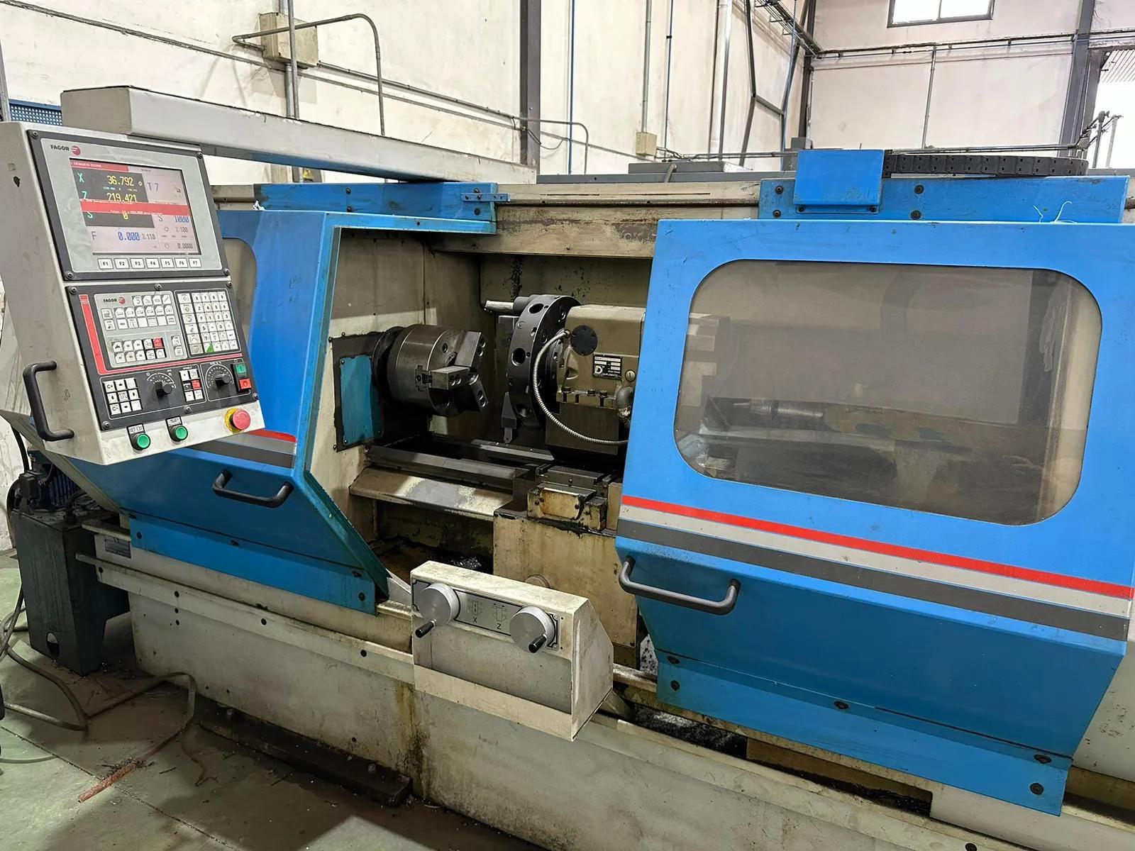 Gebruikt Pinacho Mustang 225 I CNC Draaibank