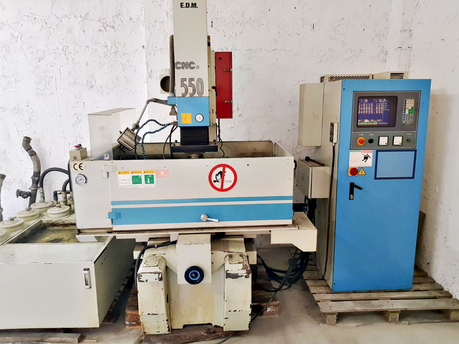 Usado Aristech CNC 550 - Máquina EDM - 1998
